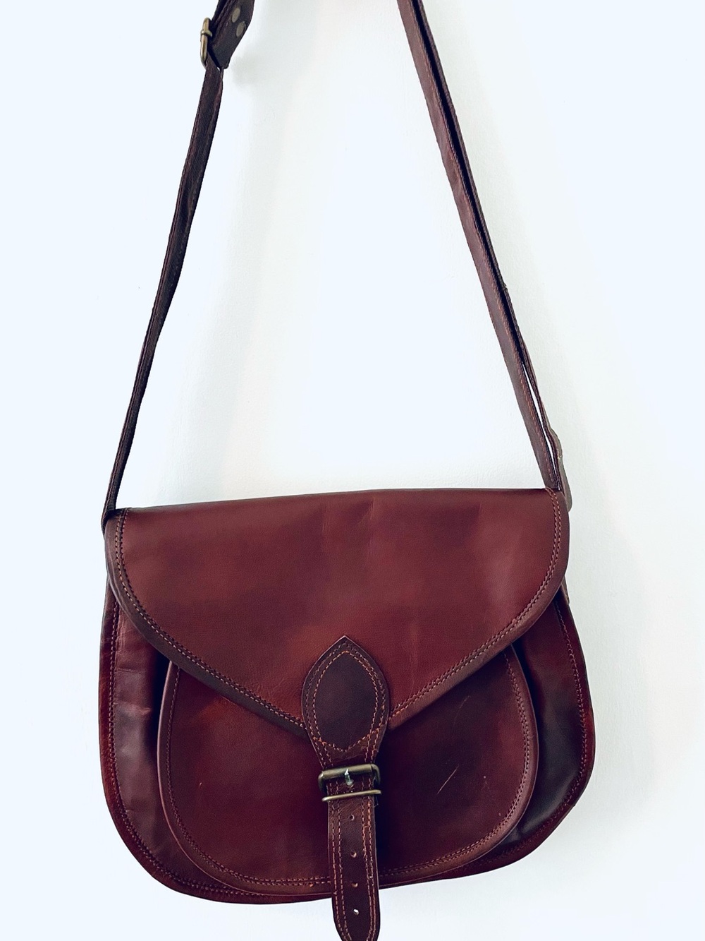 Classic Brown Leather Saddle Crossbody Bag